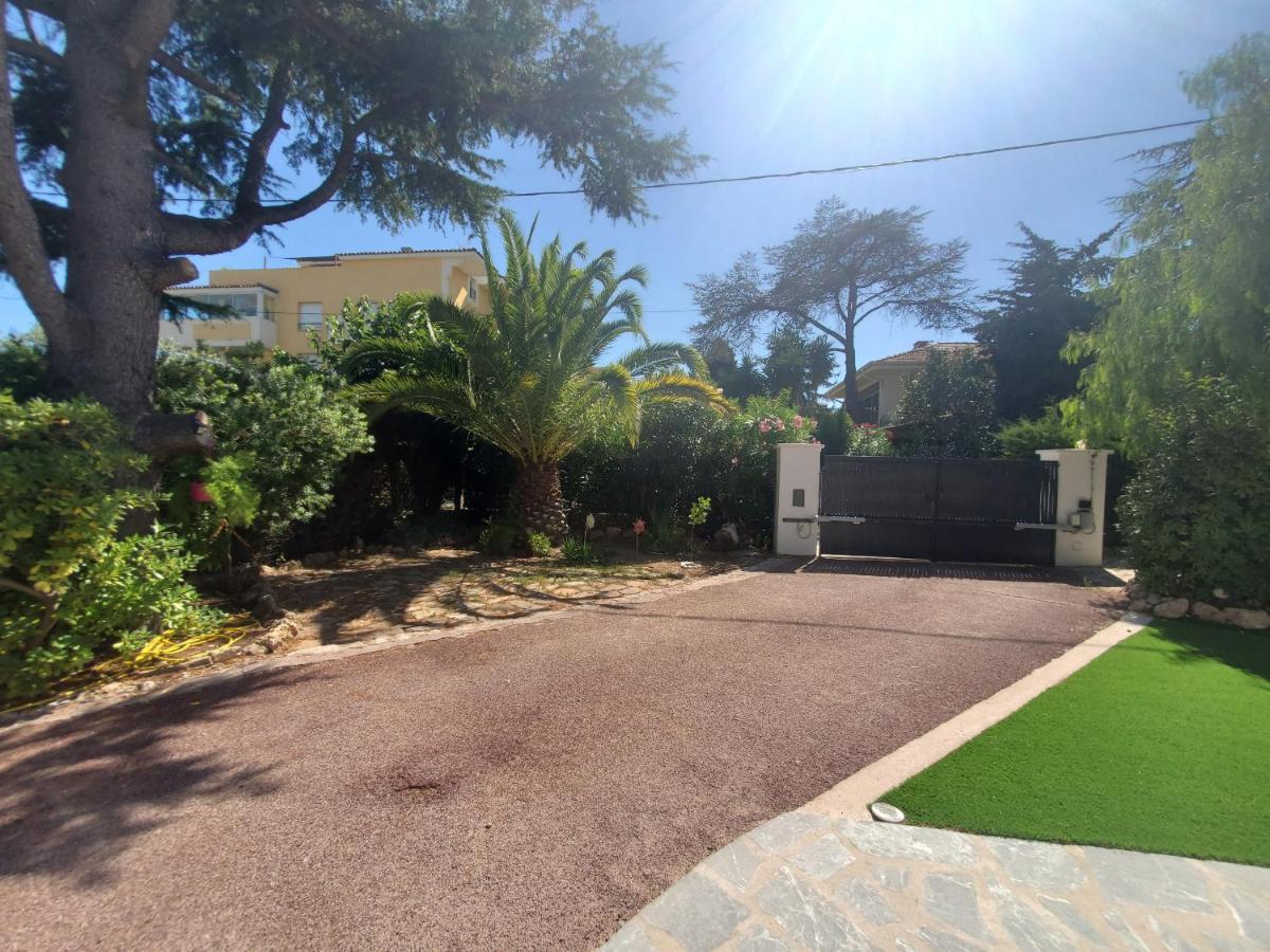 Appartement Port T2 58m2 Climatise Avec Terrasse, Parki Fréjus